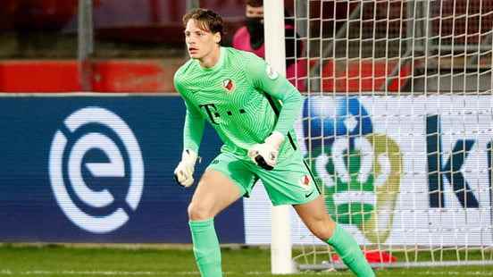 Young FC Utrecht down at leader FC Volendam