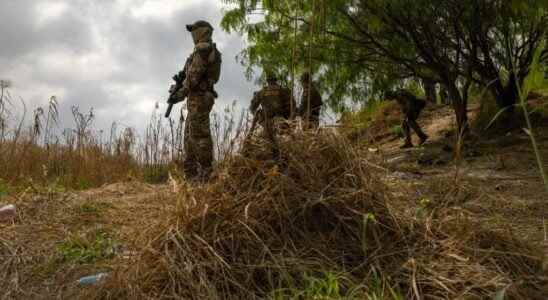 national guards stationed on the border with Mexico create their