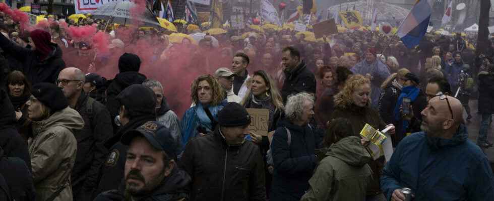 protest in Rotterdam to say no to Covid 19 restrictions