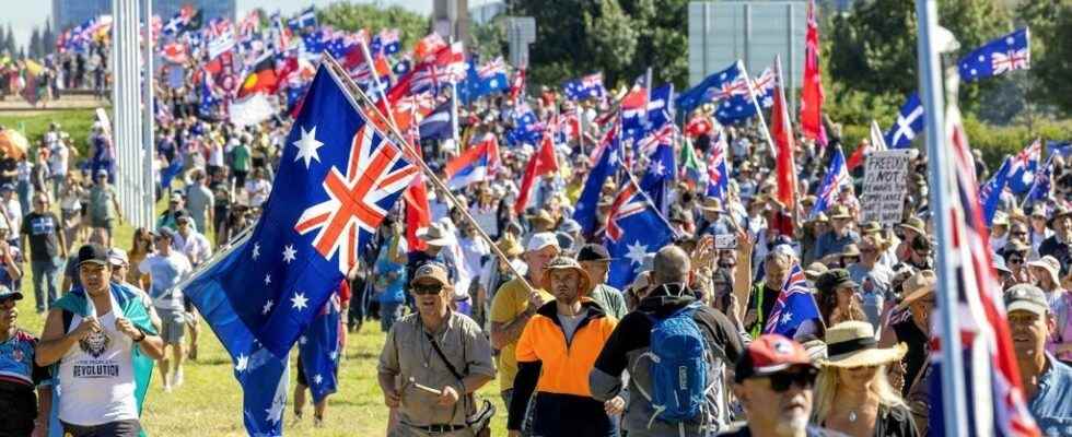 thousands march against compulsory vaccination