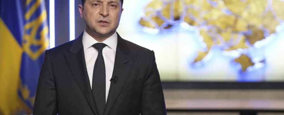 who is the Ukrainian president ex actor who challenges Putin