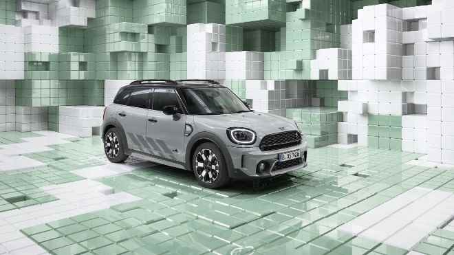 1647771481 520 Renewed MINI models hit the roads of Turkey