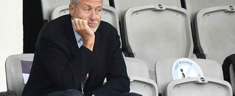 Abramovich formalizes Chelsea sale