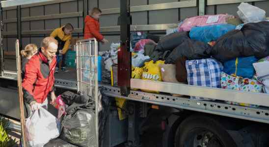 Baarn police unions collect relief supplies for Ukraine