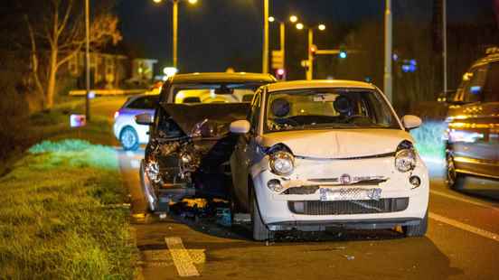 Damage and injuries in rear end collision on N201 Mijdrecht