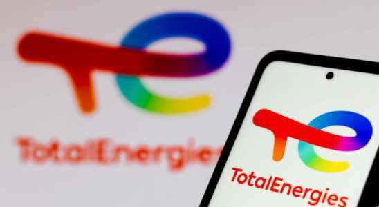 Energy check two bonuses paid by Total for whom and