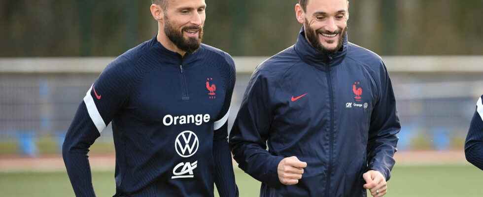 France team Olivier Giroud holder against Ivory Coast