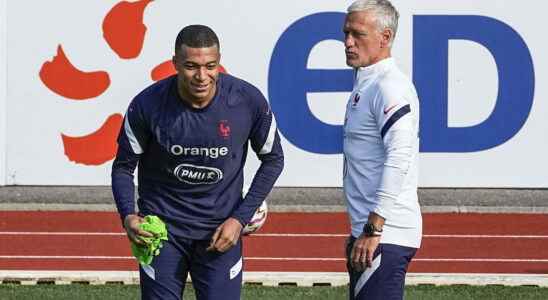 French team Mbappe whistled by the Velodrome