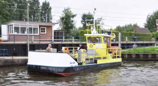 Minister about ferry Nieuwer Ter Aa Maintaining the ferry too