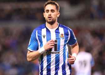 Raiola tangles with Januzaj AScom