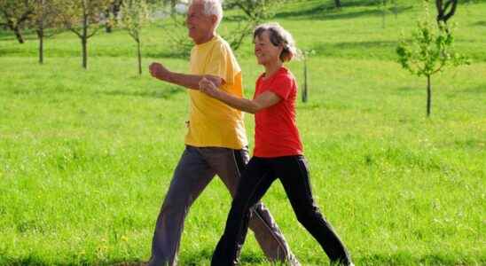 Young people walk less than seniors