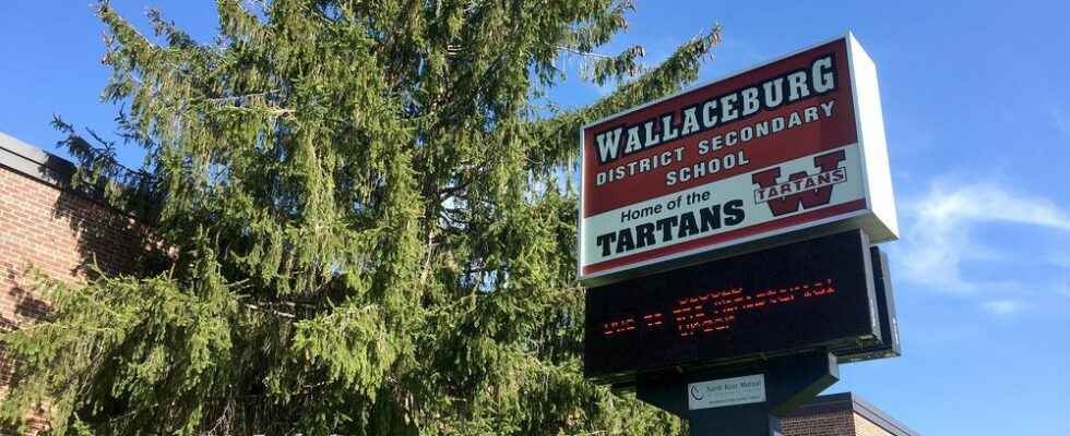 Youth accused of making bomb threat at WDSS