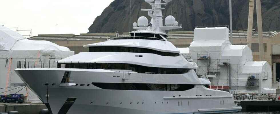 the yachts of the oligarchs in the sights of Western