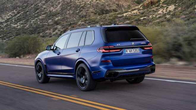 1649824618 68 2022 BMW X7 introduced with major changes here are the