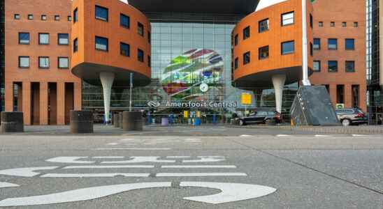 Amersfoort receives refugees in the station area