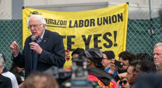 Bernie Sanders supports Amazon workers to form unions