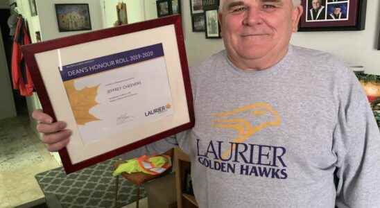 Brantford senior earns degree at Laurier