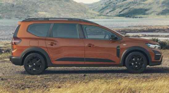 Camp and adventure oriented version move for Dacia Jogger