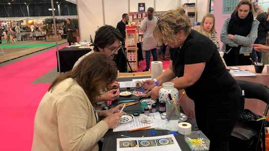 Corona hobbies attract crafters to KreaDoe Spring Festival in the