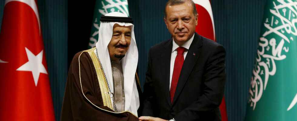 Erdogan signs Turkish Saudi reconciliation by visiting Riyadh