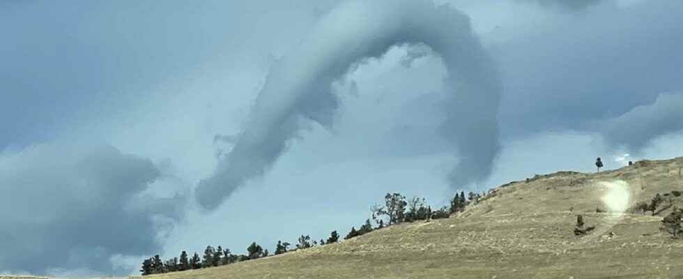 Extraordinary weather phenomenon the horseshoe shaped vortex cloud