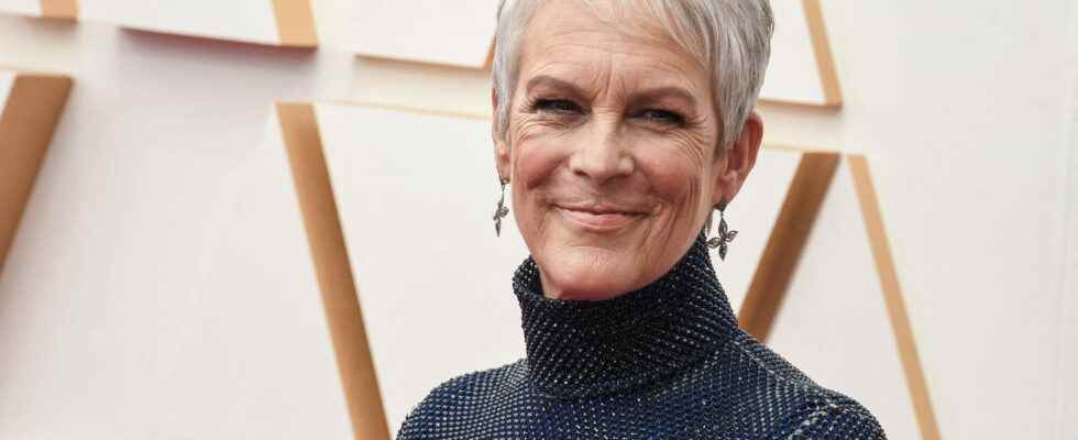 Jamie Lee Curtis assumes her wrinkles and reveals herself naturally