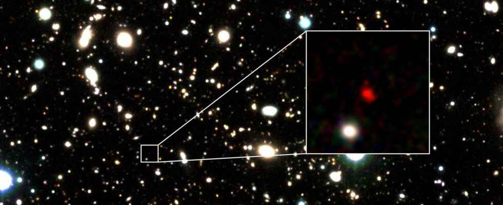 Record a galaxy seen only 300 million years after the