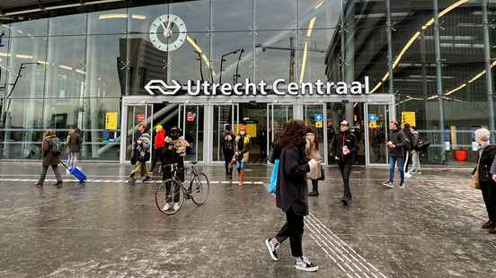 Utrecht Central gets return machines for plastic deposit bottles