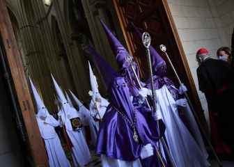 What does each color mean in the Holy Week processions