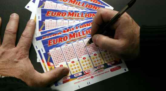 a player wins the 25 million euros of the draw