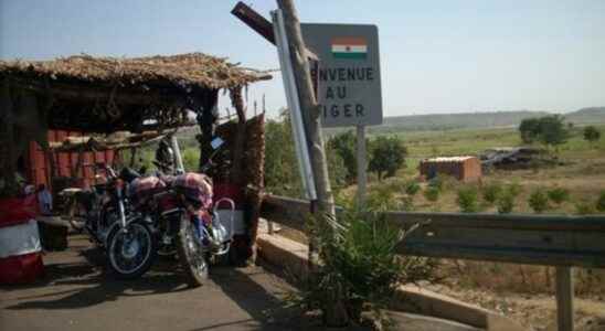 nearly 80 trucks blocked at Gaya customs on the border