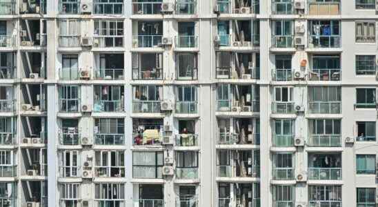 the soaring Omicron Shanghai to the balcony