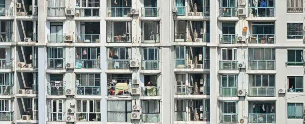 the soaring Omicron Shanghai to the balcony