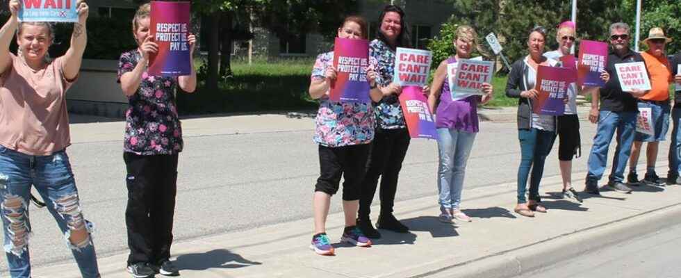 Chatham rally advocates for pandemic pay hike for more workers