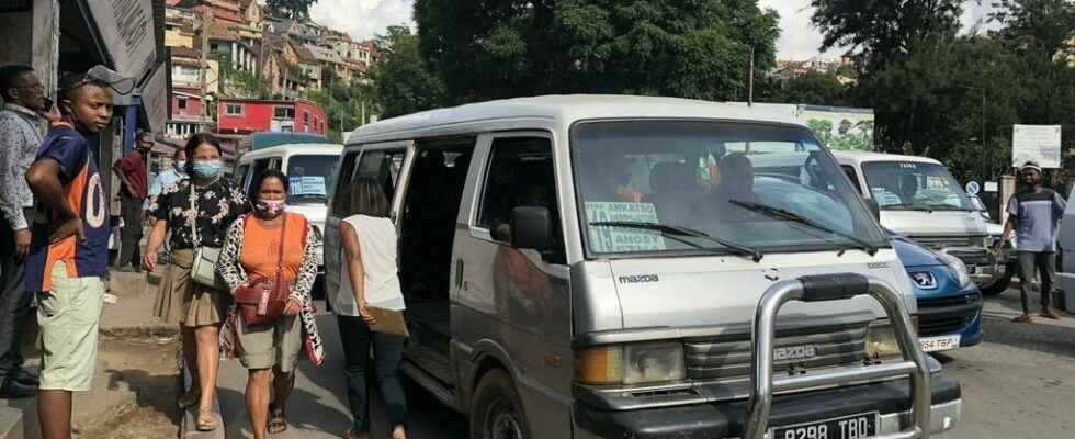 In Madagascar an NGO tackles sexual harassment in transport