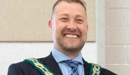 Inappropriate for Woodstock mayor to attend county meeting Expert