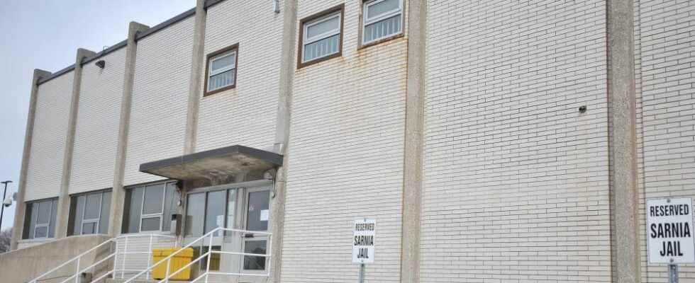 Jail guard from Sarnia convicted of impaired driving