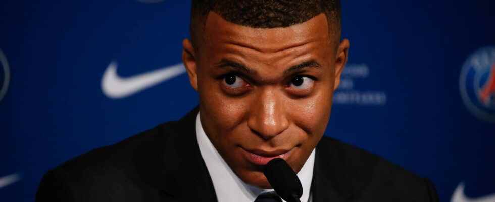 Kylian Mbappe after his extension at PSG a conflict with