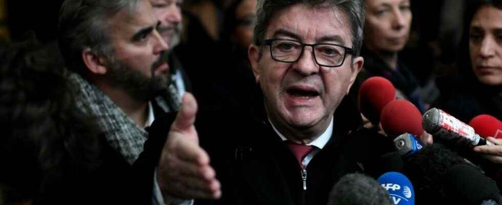 Legislative in France all against Melenchon