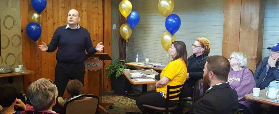 New Blue leader stops in Chatham during SWO swing