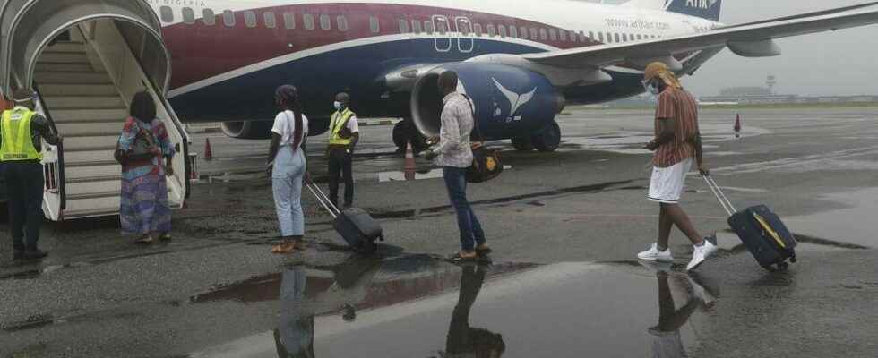 Nigerian airlines threaten to suspend flights