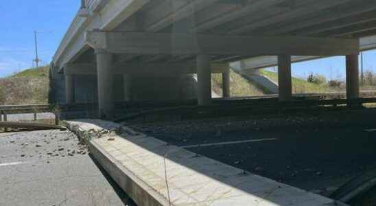 Part of 403 overpass falls onto highway