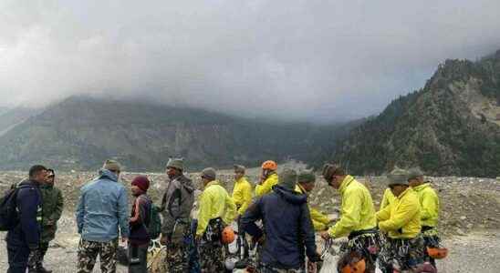 Plane crash in Nepal First photo from the wreckage of