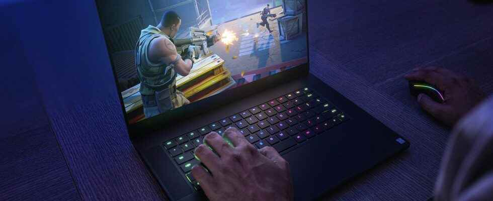 Razer Breaks the Ground With 240 Hz Display Gaming Computer