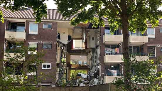 Residents of the collapsed Bilthoven flat are given half an