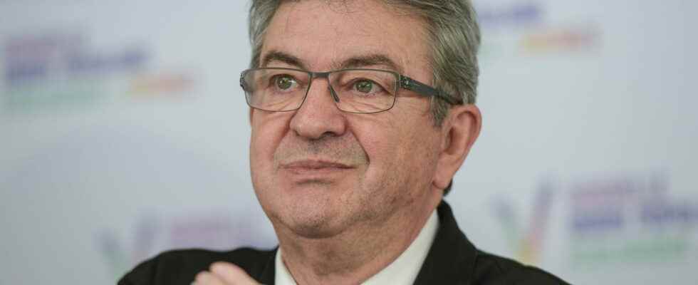 SMIC 2022 Melenchon and Nupes offer 1500 euros net Advantages