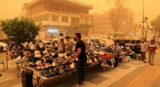 Sandstorm captured Iraq Hundreds of people were hospitalized