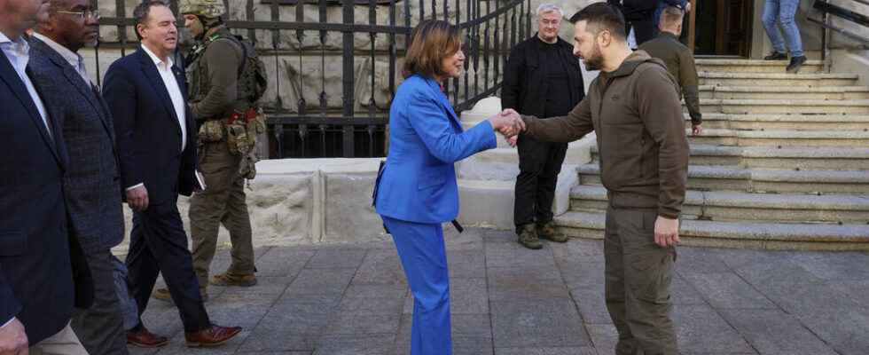 Surprise visit by Nancy Pelosi and US parliamentarians to kyiv