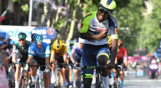 The Eritrean Biniam Girmay enters the history of the Giro