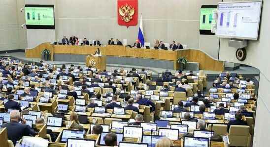 The Russian parliament decides to raise the age limit for